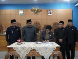 Rapat Paripurna DPRD BU,Bahas RAPERDA LP2B Menjadi PERDA.