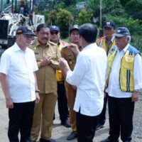 Presiden Jokowi Ambil Alih Perbaikan Jalan Rusak Di Kabupaten Bengkulu Utara,Ini Penjelasannya