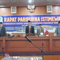 RAPAT PARIPURNA ISTIMEWA DALAM RANGKA PENGUCAPAN SUMPAH PENGGANTI ANTAR WAKTU DPRD BENGKULU TENGAH PERIODE 2019-2024