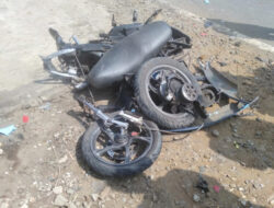 GAGAL MENYALIB MOBIL DI DEPANNYA, SISWI SMAN O3 B/U SENGGOL TRUK CPO