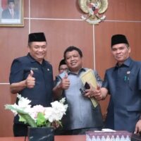 DPRD BENGKULU TENGAH GELAR RAPAT PARIPURNA TENTANG APBD PERUBAHAN TAHUN 2023