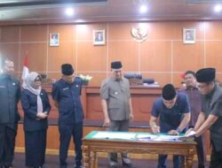 DPRD BENGKULU TENGAH GELAR RAPAT PARIPURNA TENTANG PENYAMPAIAN NOTA PENGANTAR APBD TAHUN 2024