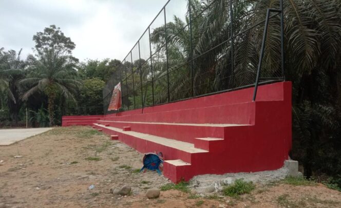 
 Pekerjaan Proyek Rehabilitasi Taman Bermain Anak, Desa Suka Makmur Seumur Jagung, Diduga tidak sesuai Spek