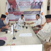 Arie Septia Adinata, Ambil Formulir Pendaftaran Calon Bupati 2024 Di DPC Partai Gerindra Bengkulu Utara