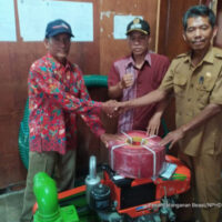 Dinas Tanaman Pangan Hortikultura dan Peternakan Bengkulu Utara Melaksanakan Penyerahan Bantuan Pompa Air