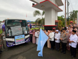 Pelepasan Jemaah Haji 2025 di Bengkulu Utara, 189 Jemaah Diberangkatkan