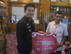 Bupati Bengkulu Utara Salurkan Biaya Pendamping Pasien Rawat Inap di Jakarta, Pastikan Pelayanan Berjalan Baik