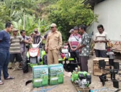 Kelompok Tani Desa Gunung Payung Menerima Bantuan Alsintan Dari Bank Indonesia